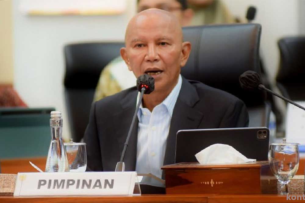 Hasto on Economic Direction under Global Pressure