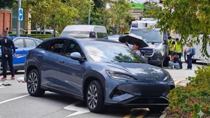 Indonesian Child Dies in Singapore Car Accident: Driver Arrested