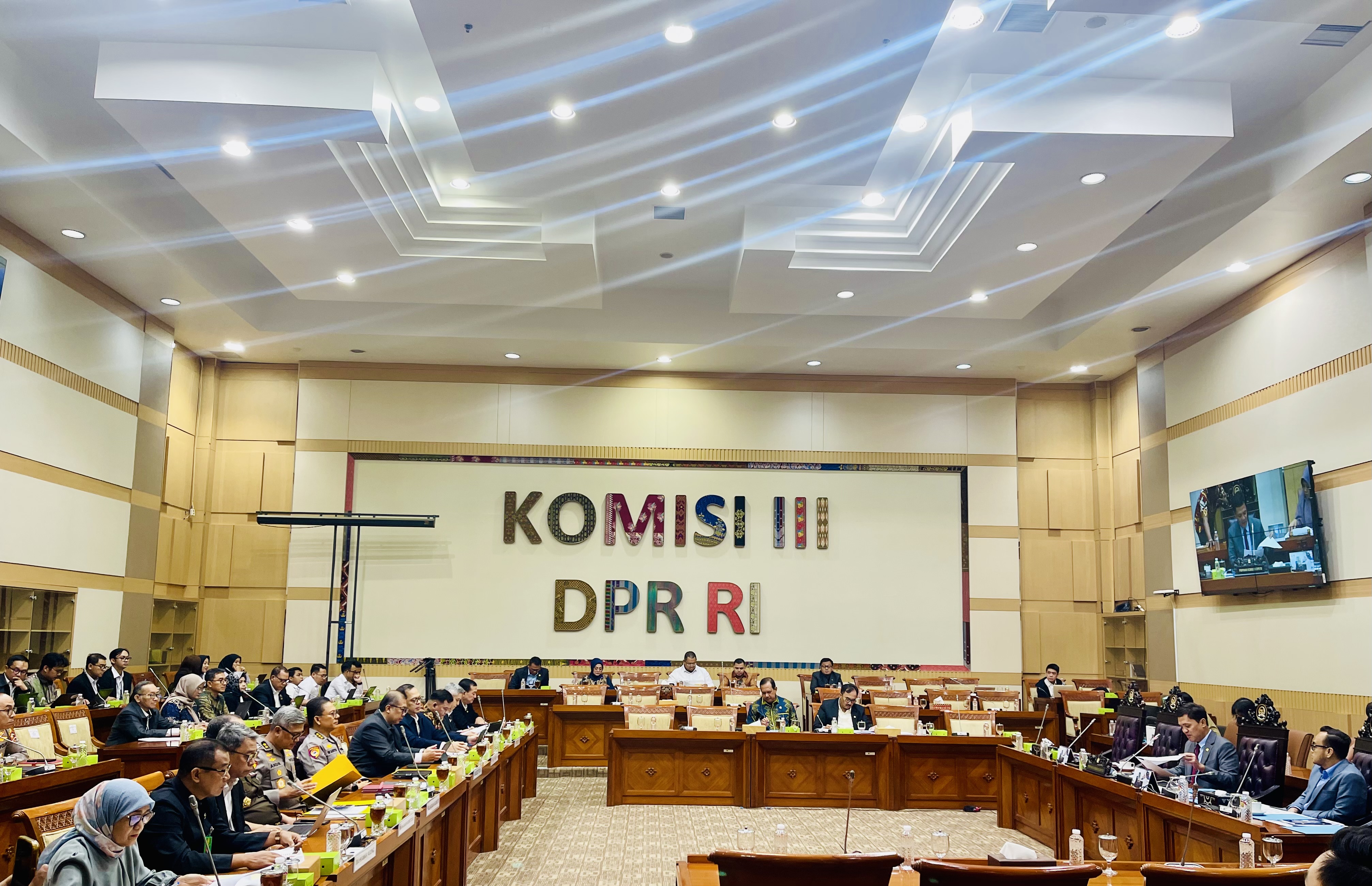 DPR RI Booth at Kampung Hukum Exhibition: Support for Legislative Initiatives