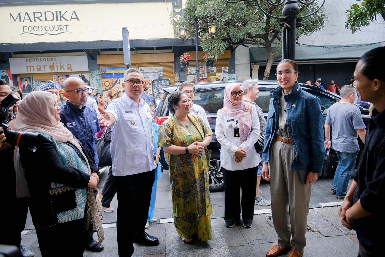 Minister of Tourism Emphasizes the Importance of Cleanliness at Tourist Sites