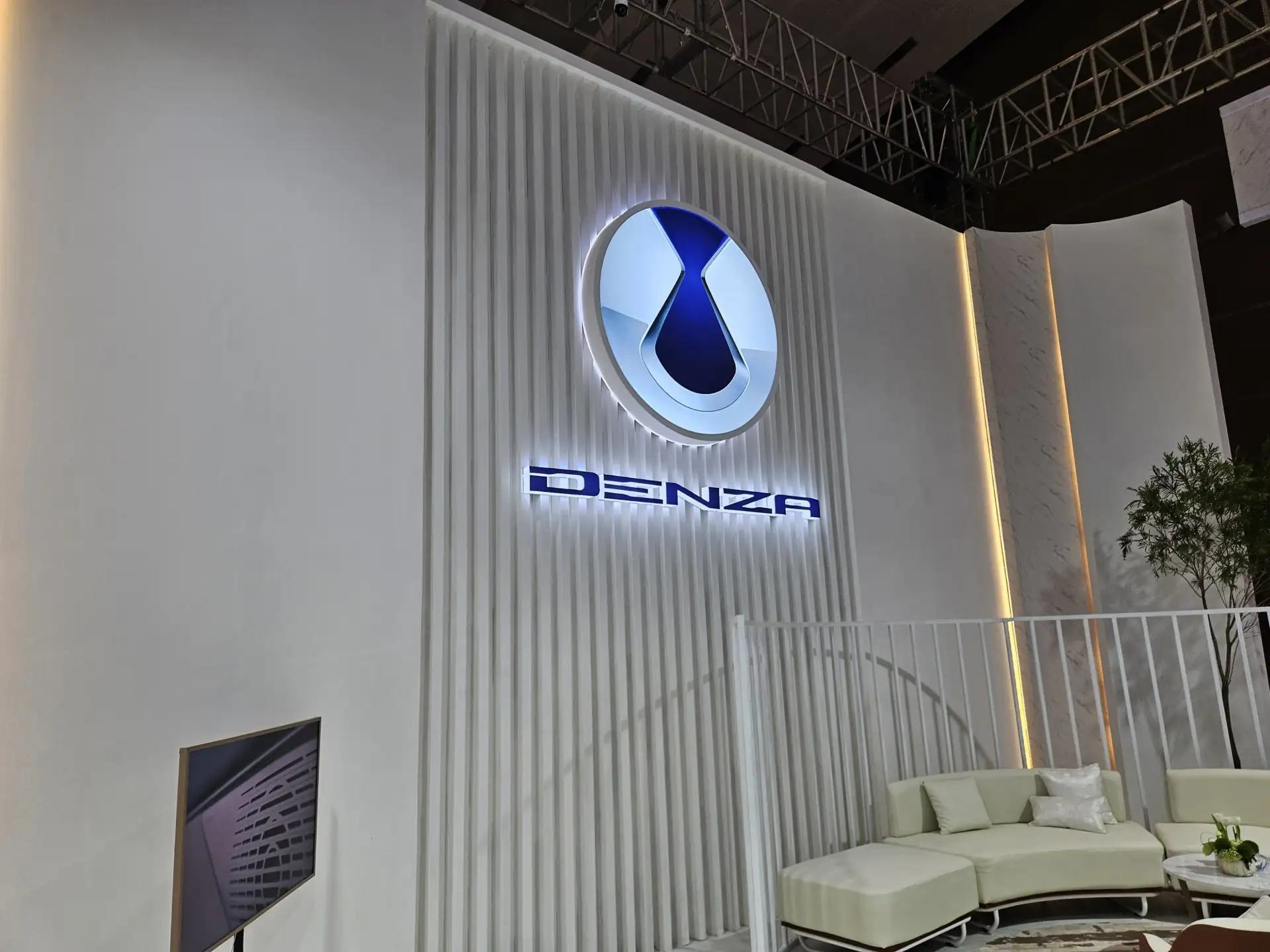 BYD Unveils e-Platform Secrets: From e3 to e4 for Future Electric Vehicles