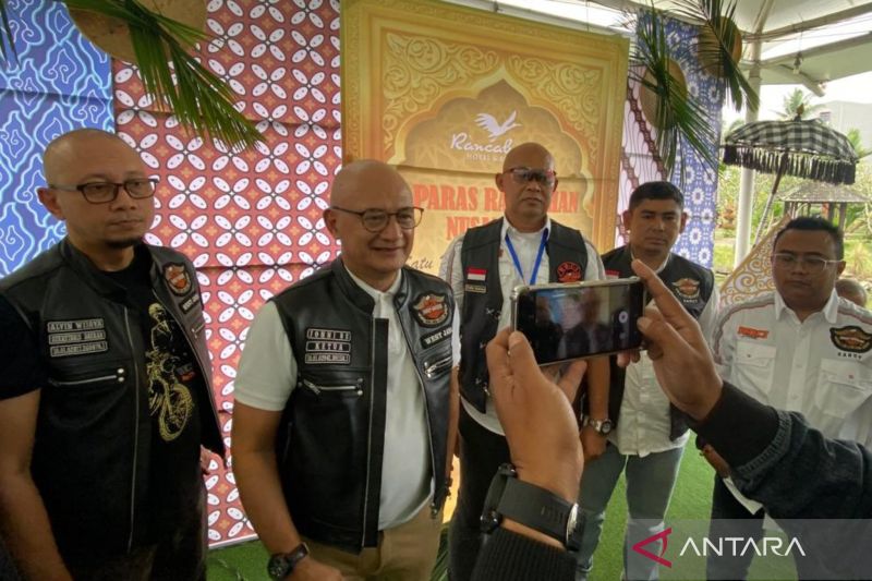 Garut Regent Encourages Uniga Graduates to Defend the Nation