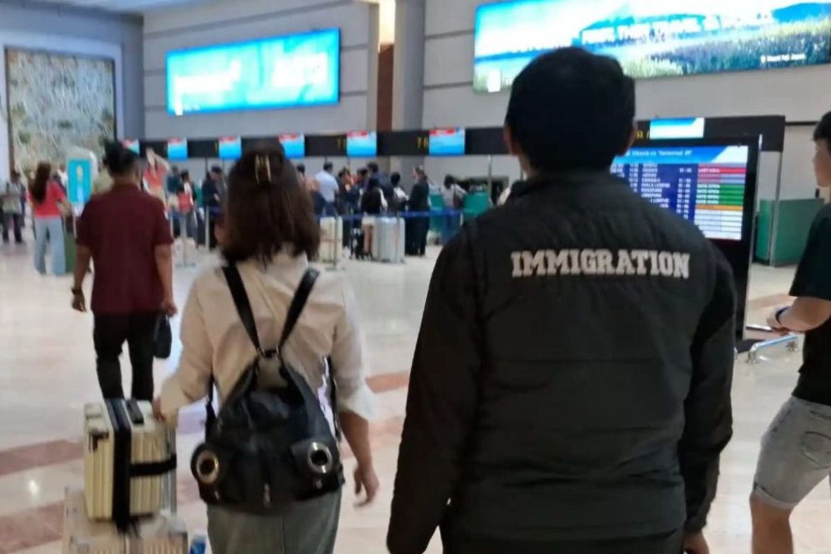 Jakarta Immigration Detains Two Foreign Nationals for Visa Violations